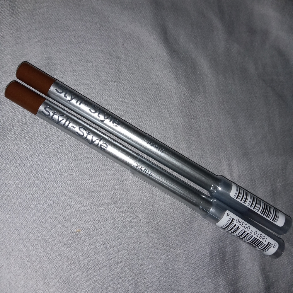 2 New Auburn Brow Liner